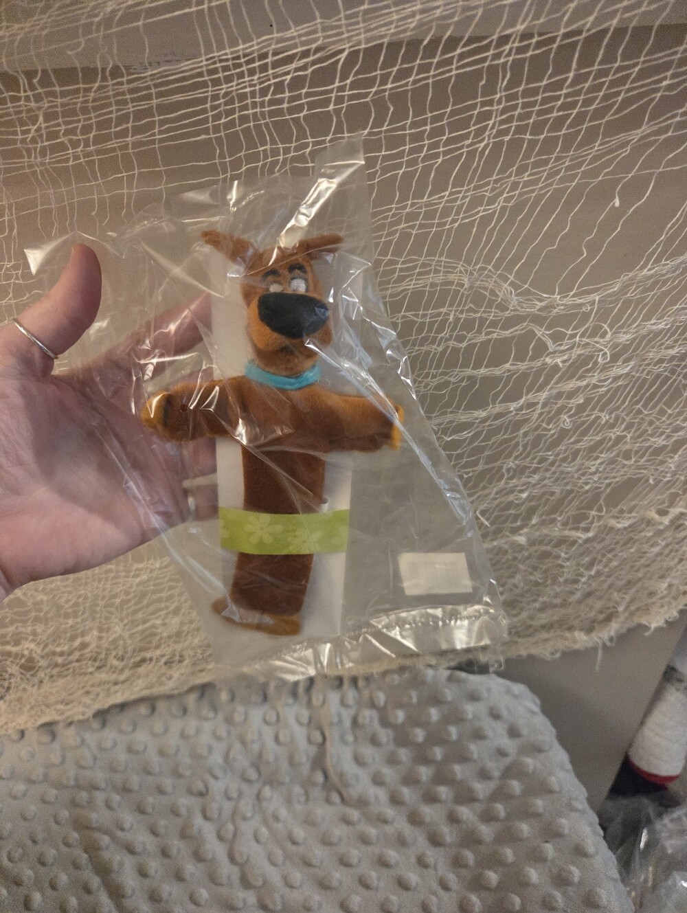 New sealed fabric Scooby doo bookmark